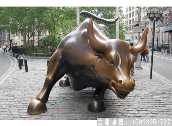 华尔街牛雕塑 铸铜牛雕塑